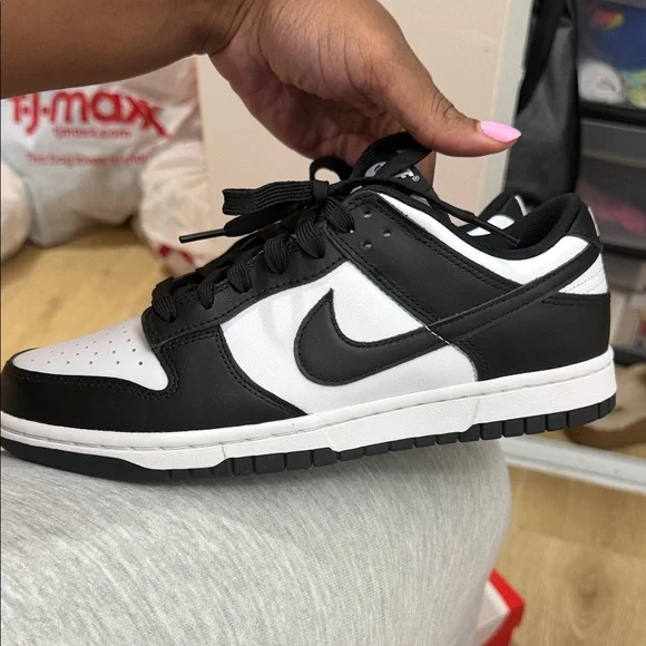 Nike Dunk Men's Black and White Low-Top Sneakers - Picture 2 of 8